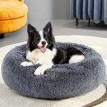 [Cozy Donut Calming Bed] 1pc Calming Dog & Cat Bed, Donut Cuddler Warming Cozy Soft Round Bed, Fluffy Faux Fur Plush Cushion Bed For Small Medium And Large Dogs And Cats (16"/20"/24"/28"/31"/39") Christmas Gift